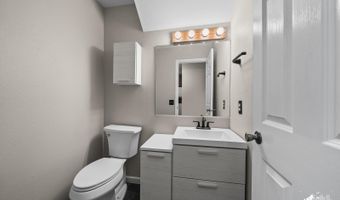 3236 Eastgate Pl #18, Anchorage, AK 99504