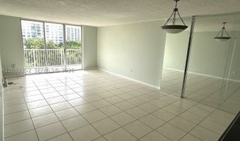 2801 NE 183rd St 508W, Aventura, FL 33160