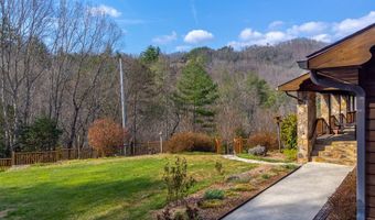 750 Double Springs Dr, Almond, NC 28702