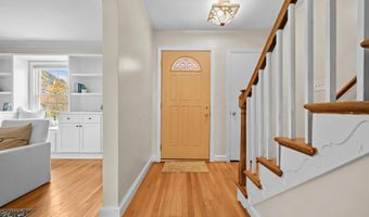 6301 PONTIAC St, Berwyn Heights, MD 20740