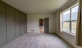 36 COLUMBINE St, Alpine, WY 83128