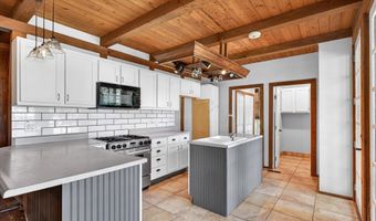 19860 Lawrence 2230, Aurora, MO 65605