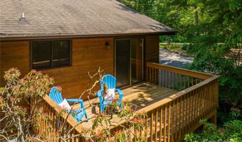 2 Oak Grove Rd, Arden, NC 28704