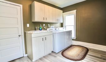 501 S DAKOTA St, Aberdeen, SD 57401