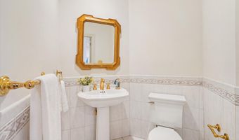 5704 MAIDEN Ln, Bethesda, MD 20817