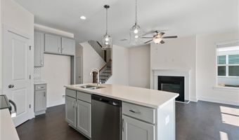 64 Auburn Woods Dr, Auburn, GA 30011