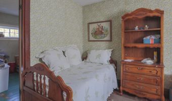 11 Durham St, Belfast, ME 04915