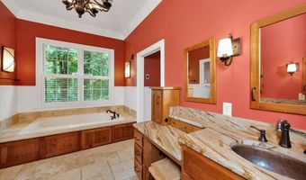 973 Fieldstone Dr, Macon, GA 31210
