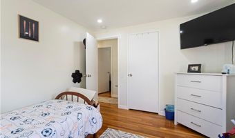 141 Woodward Ave, East Providence, RI 02914
