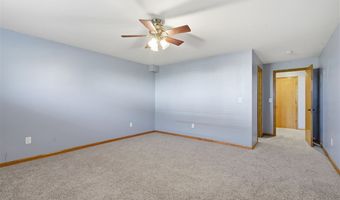 89 Cardinal Ave, Atkins, IA 52206