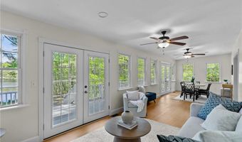 31 Brookside Dr, North Smithfield, RI 02896