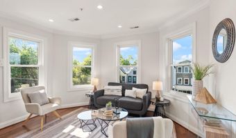 817 VARNUM St NW 3, Washington, DC 20011