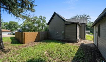 411 N 6th St, Beresford, SD 57004