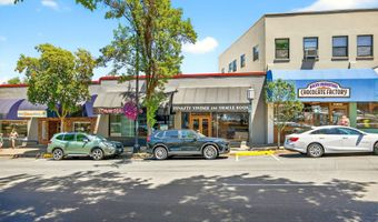 25 N Main St B, Ashland, OR 97520