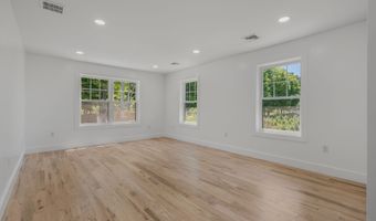 73 Cow Hill Rd, Clinton, CT 06413