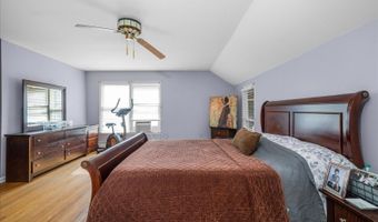 18 Ellice St, Bayonne, NJ 07035