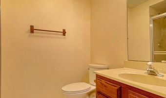 43855 CHLOE Ter, Ashburn, VA 20147