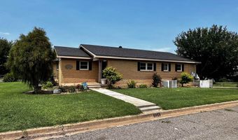 924 W 5th St, Beaver, OK 73932