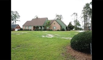 220 Lake Shore Dr, Alma, GA 31510