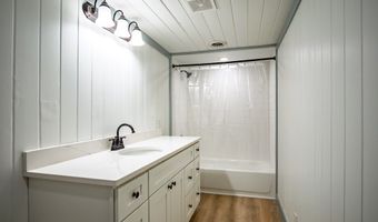 319 Rogers Ave, Bruce, MS 38915
