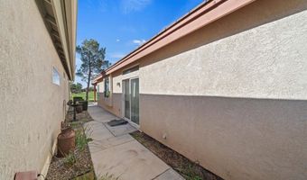 11262 Country Club Dr, Apple Valley, CA 92308