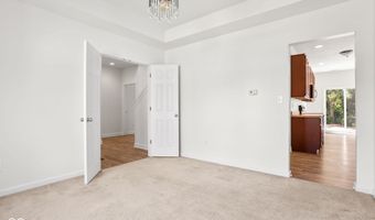 8607 Redditch Dr, Avon, IN 46123