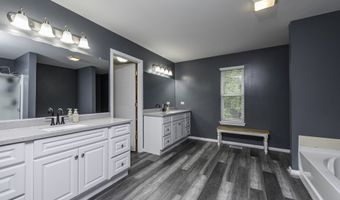 686 Kennedy Dr, Antioch, IL 60002
