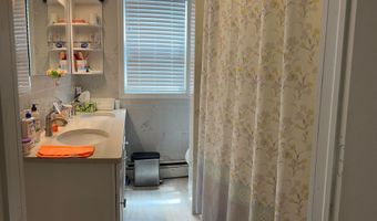 42 S Delancy Pl, Atlantic City, NJ 08401