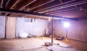 724 Greenville Ave, Johnston, RI 02919
