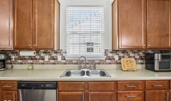 425 Dylan Dr, Avon, IN 46123