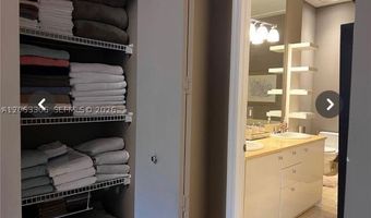 20000 E Country Club Dr 114, Aventura, FL 33180