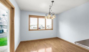 511 Raymond Ave, Albert Lea, MN 56007