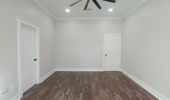 422 E Magnolia St, Abbeville, LA 70510