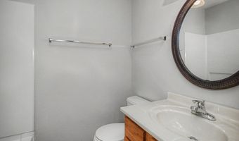 703 Meadow Pl, Ames, IA 50010
