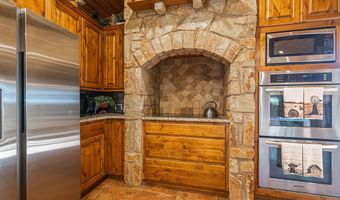 13633 US HIGHWAY 87 S, Adkins, TX 78101