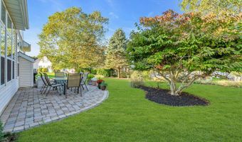 9 Hingham Ln, Barnegat, NJ 08005