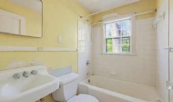 2 Perham St, Bedford, MA 01730