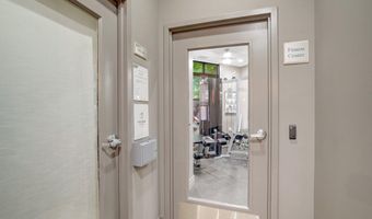 2220 N FAIRFAX Dr 308, Arlington, VA 22201