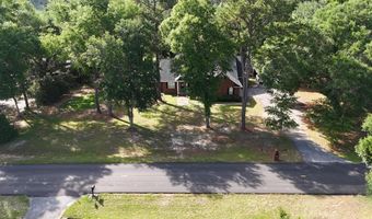 330 River Oaks Dr, Bainbridge, GA 39817