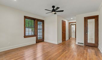1006 26TH St S, Arlington, VA 22202