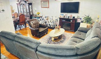 127 W 55TH St, Bayonne, NJ 07002