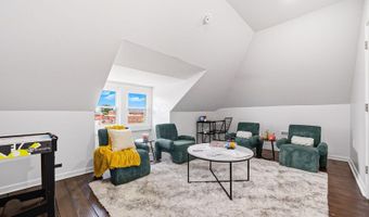 121 Walnut St, Ashville, OH 43103
