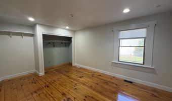 605 Farrelly Ave, Bayville, NJ 08721
