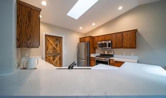 2925 Kent Ave, Cody, WY 82414