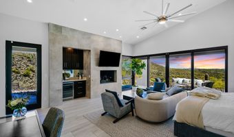 7450 E CONTINENTAL MOUNTAIN ESTATES Dr 6, Cave Creek, AZ 85331