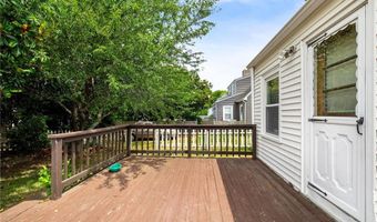 15 Preston Dr, North Kingstown, RI 02852