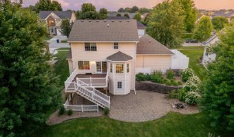 2321 Sundown Dr, Ames, IA 50014