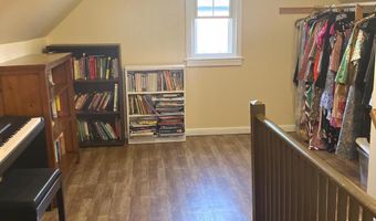 626 S IRVING St, Arlington, VA 22204