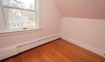 369 Ohio St, Bangor, ME 04401