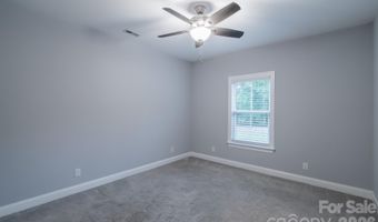 939 Old Stagecoach Rd, Camden, SC 29020